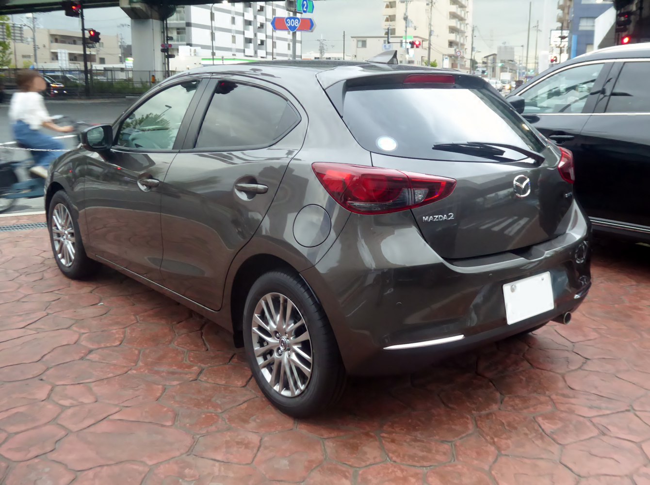 Mazda 2 technical specifications and fuel economy